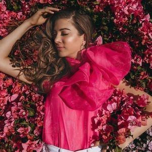 NWT Zara Pussy Bow sleeveless blouse semi sheer